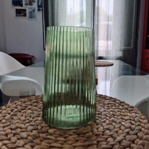 Jarrón de cristal verde grande - Elegante y decorativo para flores